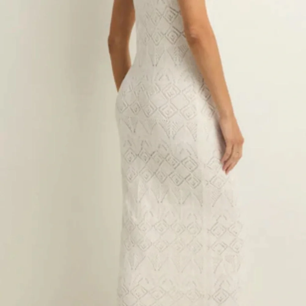 Crochet maxi dress - Picture 2 of 4